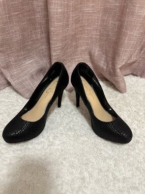 Jessica Simpson Black Pump Heels